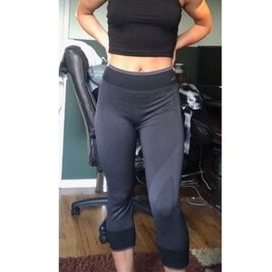 Grey spandex leggings, cropped leg, size medium